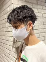 【モモカ】センターパート×波巻きパーマ