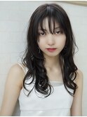オトナミディ無造作カール 小顔ヘア【enam新宿東口】