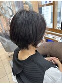 ステップボーンカットカットボブショートハイライト白髪ぼかし