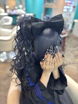 リエラ 新宿(RIERA) 盛り髪ツインテール