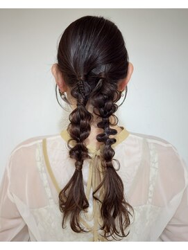 アズーア ヘアーアンドスパ(azure hair&spa) ツインヘアアレンジ