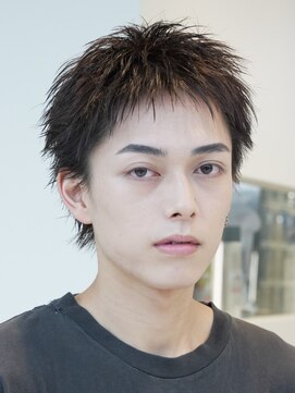 テン 心斎橋(tenn.) アクティブショートフェザーパーマルーズショートセンターパート