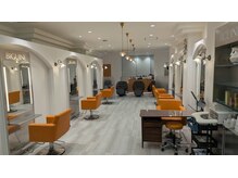 ジャンクロードビギン 目黒店(JEAN CLAUDE BIGUINE)の雰囲気(店内は半地下なので人目につかず落ち着いた雰囲気です。)