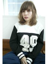 カシェ シモムラ(Cashe'e SHIMOMURA)&nbsp;耳かけして可愛い愛され小顔ミディアム