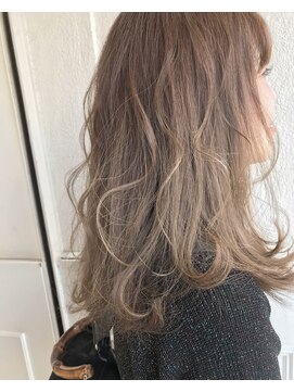 ムジーク(Musiiik) ミルキーベージュカラー