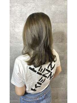 ジェームス(Jyym's) ナチュラルな発色で抜群の透明感がGETできるオリーブアッシュ