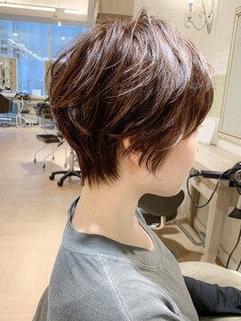 ユニ(yuni) スッキリ見える♪大人束間ショート