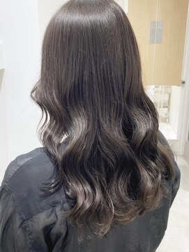 ネオリーブウリ 二子玉川店(Neolive uri) 大人ガーリーダークアッシュ似合わせカットミディアムレイヤー