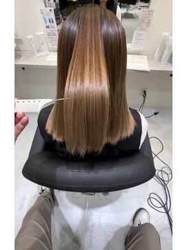 トレ(tre.) 甲子園口/髪質改善/白髪染め/ショート/酸性ストレート/美容室