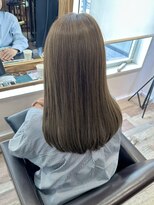 ハーツ(Heart's)&nbsp;白髪ぼかし×アッシュベージュ