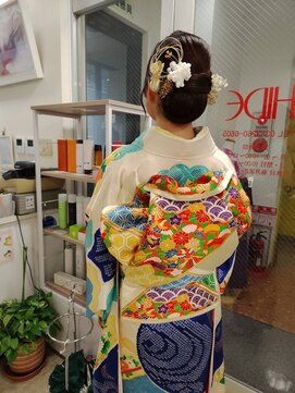 ヒデ美容室 シニヨンヘアアレンジ～振袖
