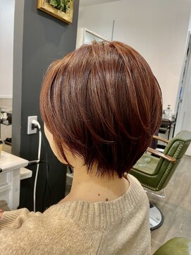 ルッカランス 経堂店(Lucca Lance) 丸みショート×艶カラー