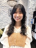 エン(YENN)&nbsp;ロングウェーブパーマ