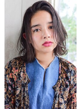 アリー 原宿 表参道(ALLY) [ALLY阿部]暗髪グレージュ×ニュアンス外ハネロブ