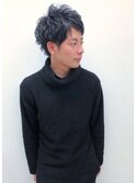 つくり込み過ぎないくせ毛風ショートヘア