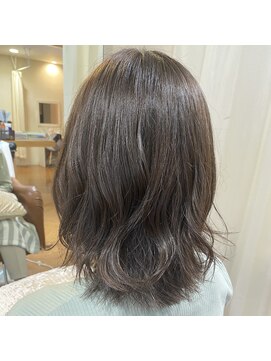 リアン(Lien) ◎ くすみアッシュカラー