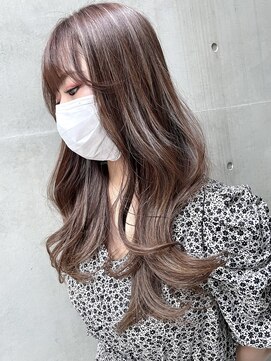 ディア(.eer) 【心斎橋/南船場】サステナブルハイライトカラー×小顔レイヤー