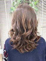 ステアケース 武蔵小杉店(stair:case)&nbsp;最新人気髪型　コテ巻き風パーマ　武蔵小杉