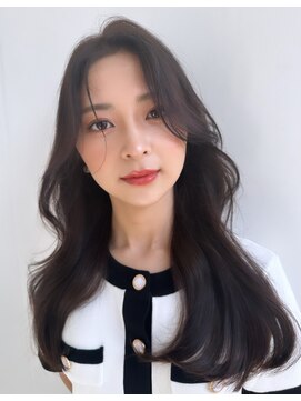 シーシンジュク 新宿南口(Sea shinjuku) 透明グレージュ×顔まわりレイヤーカット【髪質改善/新宿】