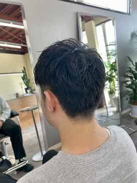 バロ(VALO) ツーブロックショート