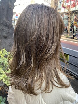 エトラ 渋谷店(etora) ナチュラル極細ハイライト/レイヤーカット