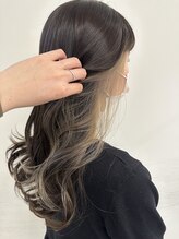 《インナーカラー》どの年代でも取り入れられるブリーチカラー【蕨/川口/髪質改善】