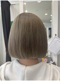 ミルクティーベージュ×ナチュラルボブ