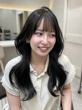 ロンド レア 天神大名店(Lond Le’a) ホワイトブロンド/外ハネボブ/美髪/ワイドバング/ブルーブラック