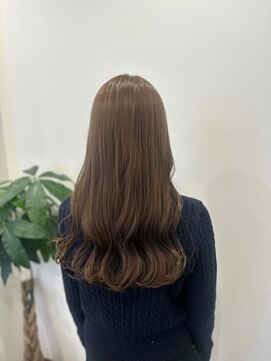 グレイベージュ