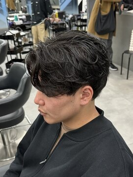 オーバルバイアピッシュ(OVARL by apish) フェザーパーマシャドウパーマニュアンスパーマカルマパーマ原宿