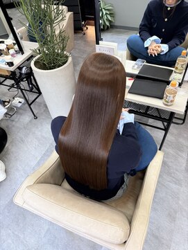 シシ 新宿(She 2.) 美髪矯正