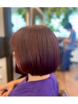 アトリエファゴ ハナミズキ店 【Chikano】内巻きボブ×ブリーチなしレッド