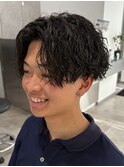 ツーブロックサーフカールテーパーフェード海外風センターパート