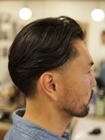 ザ チョップ ショップ ハラジュク(THE CHOP SHOP HARAJUKU)&nbsp;原宿渋谷理容室テーパーフェードカットメンズセンターパート