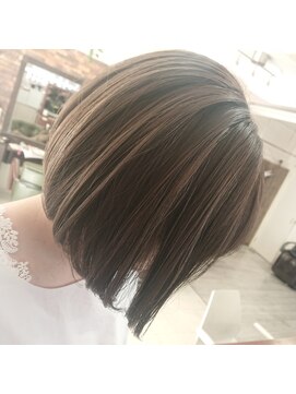 アッシュヘアー 白髪染めでもハイトーンカラーはできます