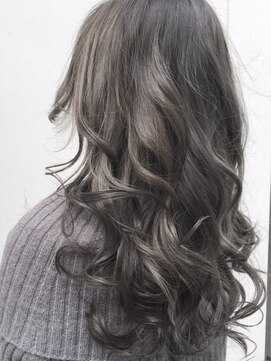 ラックスビー マーレ 沖縄うるま店(LUXBE mare) アッシュグレー【LUXBE mare うるま店】