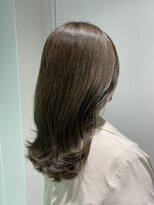 ジーナ 流山おおたかの森(Zina)&nbsp;シアーアッシュベージュ【Zina　大越香苗】