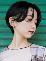 カライング(ing)&nbsp;大人可愛い20代30代40代黒髪前下がりひし形小顔ハンサムショート