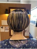 襟足刈り上げボブ