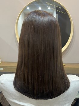 ロメリ(Romeri)の写真/ダメージでお困りの方必見！種類豊富なトリートメントを取り揃え、あなたの髪に合わせてご提案♪