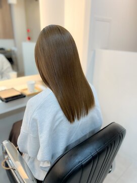 シオミエイチタルミ(shiomi H TARUMI) オリーブカラー/オリーブグレージュ透明感カラー