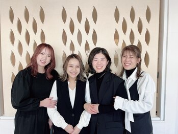 シャンティーク ドット エス(shanteek.es)の写真/話しやすい女性スタッフが寛ぎやすいサロンタイムをご提供致します♪豊富なケアメニューもご用意☆