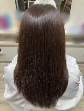 イマ(ima.) 毛先に余計な負担はかけない！／水素でリタッチ染め