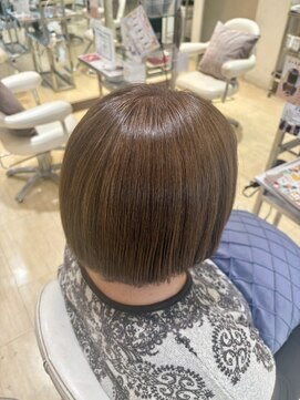 上品なのにどこか惹きつける★20代30代40代脱白ベージュ（12）