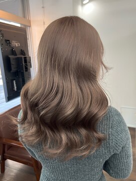 ディーエヌエー バイ エゴル(DiNA by ENGOL) 1ブリーチで作るミルクティーグレージュ