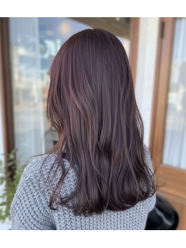 ピンクブラウン×ツヤ髪ロング｜西尾市で叶えるトレンドカラー