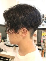 マグカーネバイフィフス オカヤ(Mag KANE by fifth okaya) 岡谷波巻きパーマツイストスパイラルパーマシャドウパーマ30代