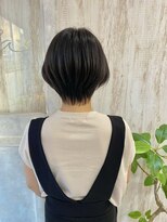 エストレーラ(estrela)&nbsp;『estrela』　大人可愛い小顔丸みくびれショート