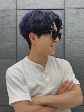 ルィ 名古屋栄(llwy) ネイビーブルー
