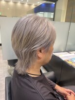 アヴァンス アリオ鳳店(AVANCE) ホワイトベージュ×ウルフカット